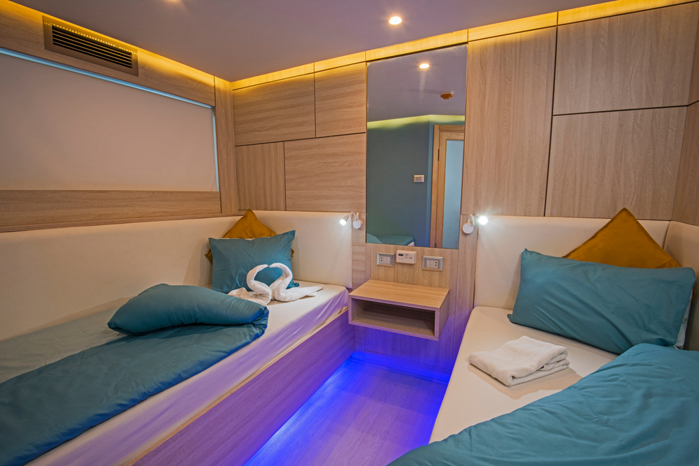 Interior,Of,Cabin,Bedroom,On,Luxury,Sailing,Yacht,With,Twin