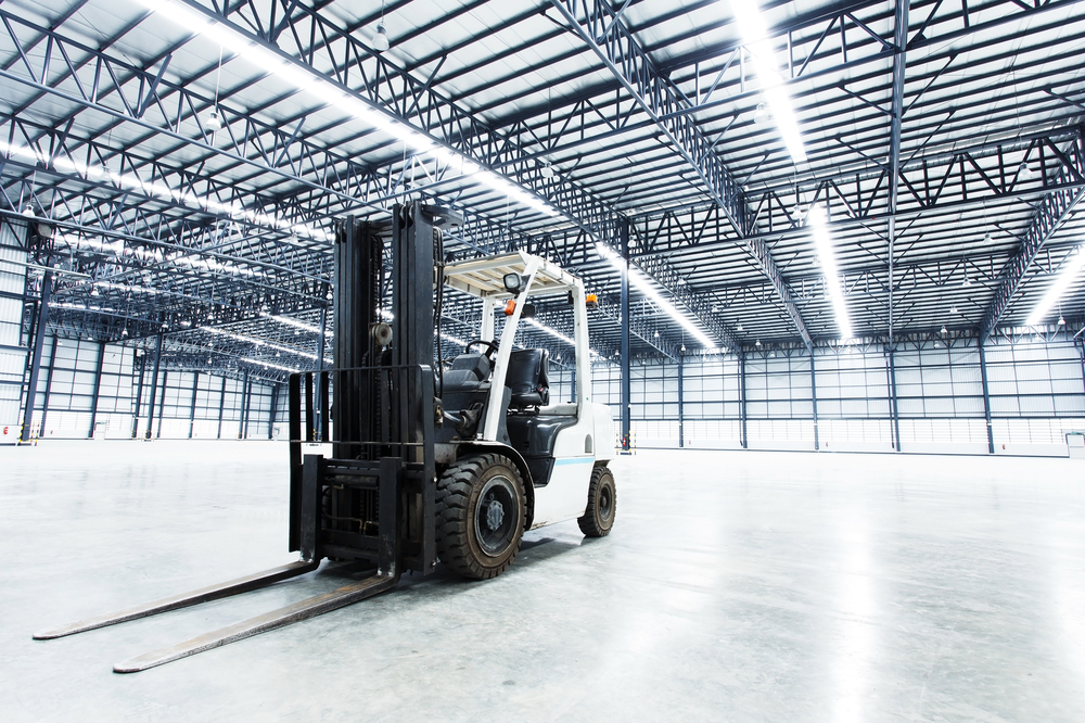 Forklift,In,A,Warehouse